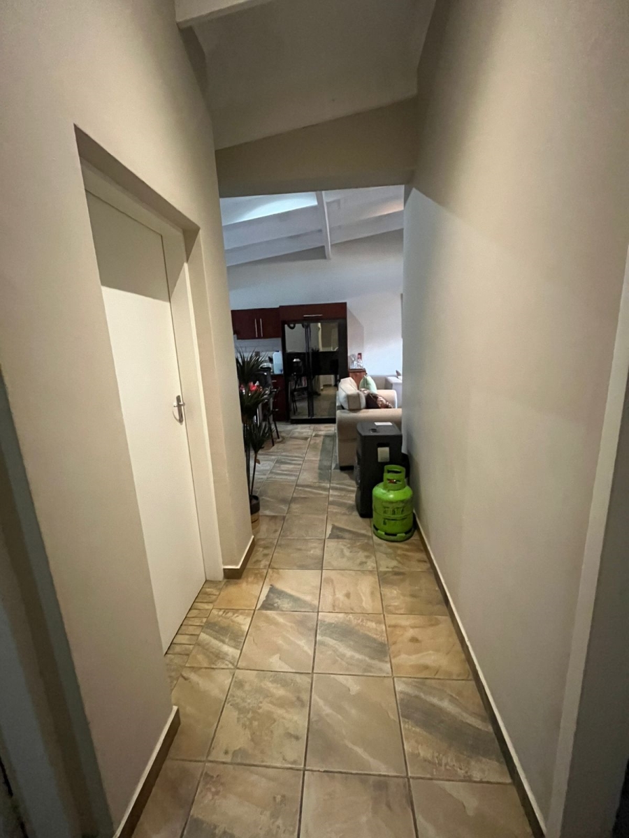 To Let 3 Bedroom Property for Rent in Waterval East North West